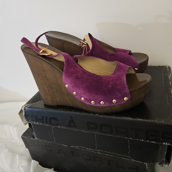 Primadonna Collection Suede Wedges with Gold Studs - Picture 2 of 7